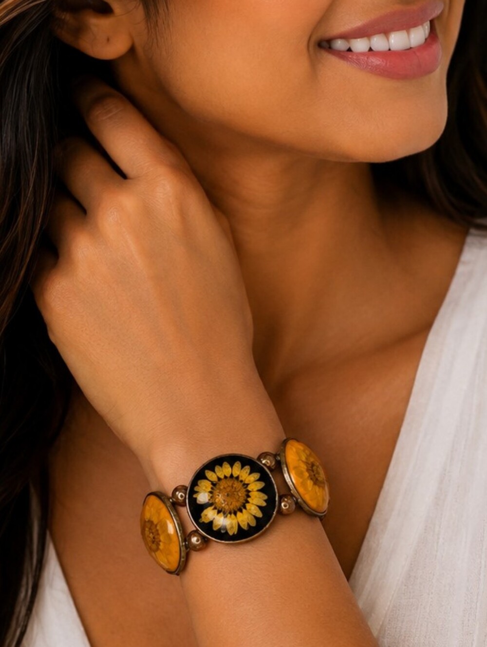 💎🌼Real Pressed Flower Stretch Bracelet Gold Tone Resin Floral Statement Gift